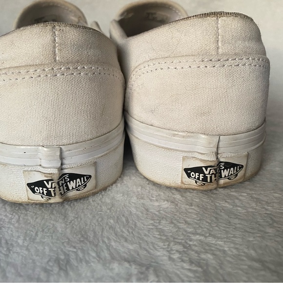 VANS - Picture 4 of 4